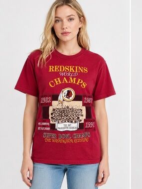 Vintage 90s Washington Redskins World Champs Embroidered T-Shirt Size Medium